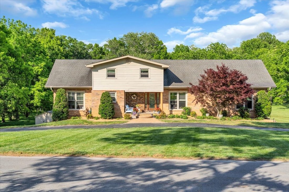 House in Manchester, Tennessee, United States 5 - 17953437