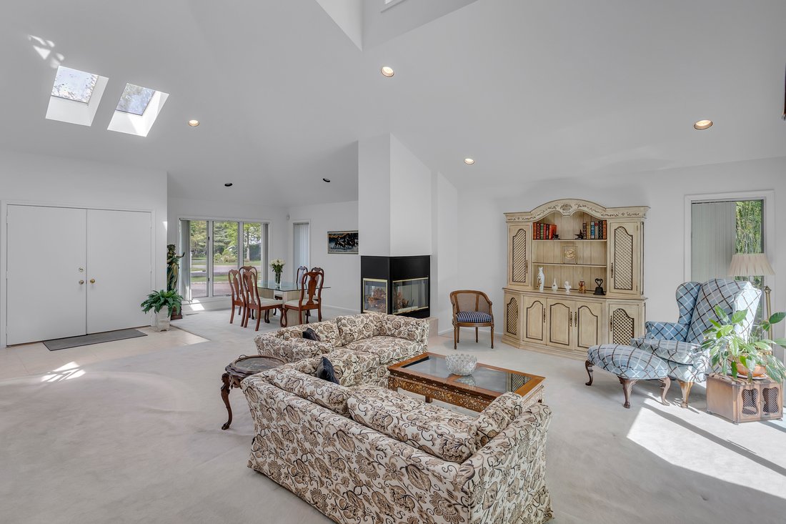 Condo in Northport, New York, United States 4 - 17930116