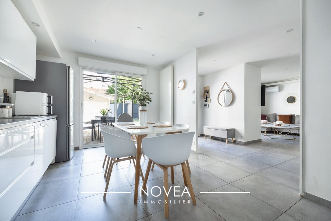 House in Zola - Pressence, Villeurbanne, France 2 - 17955457