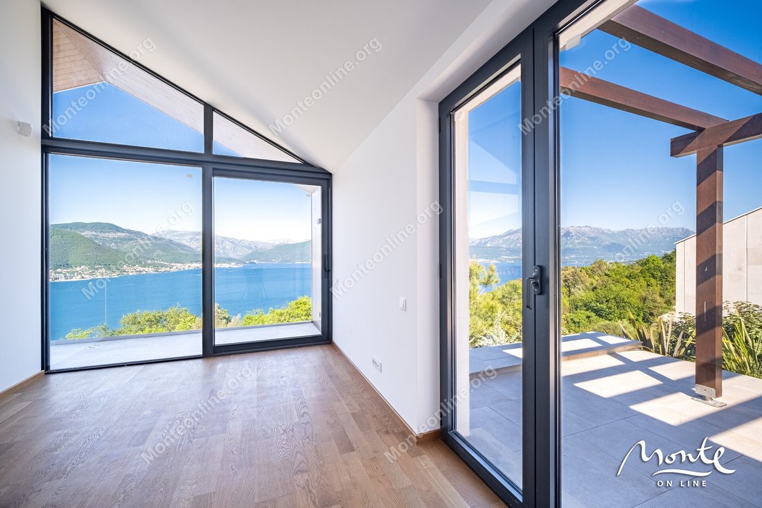 Villa in Merdari, Herceg Novi Municipality, Montenegro 4 - 17949619
