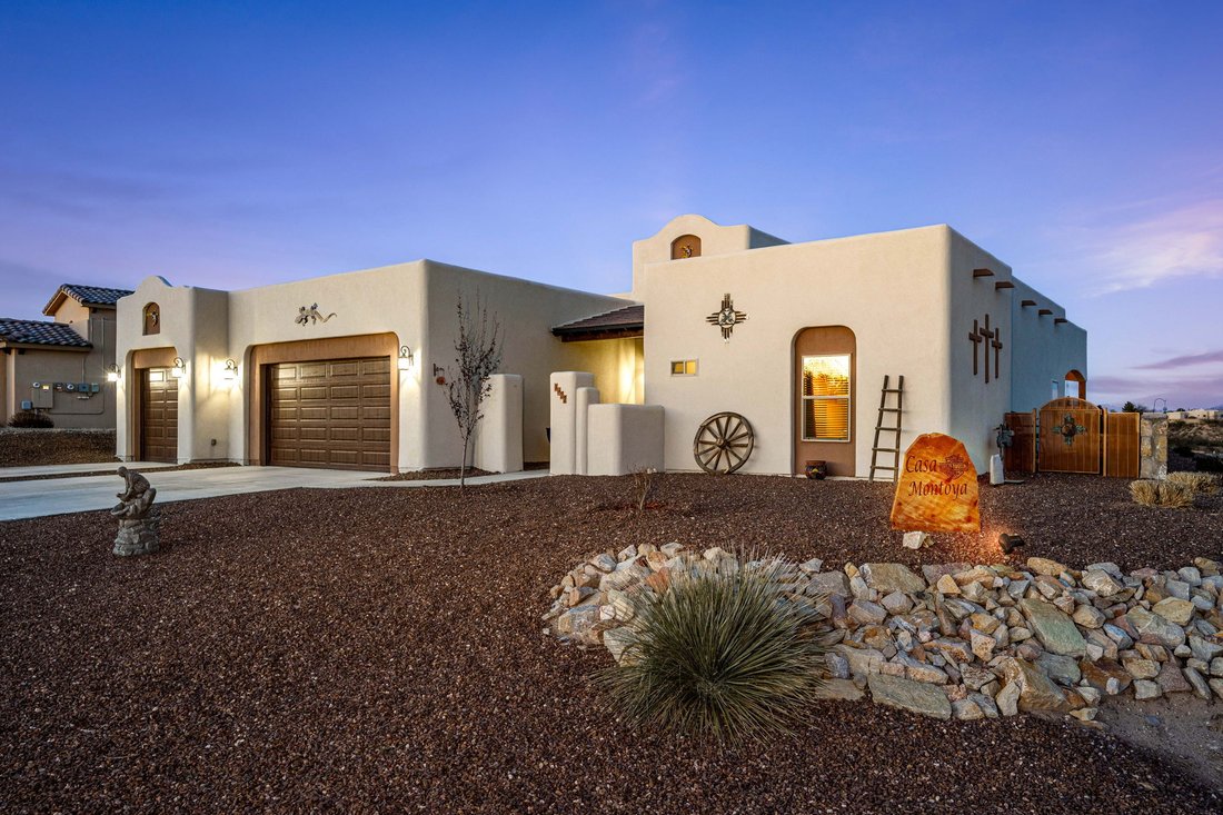 House in Las Cruces, New Mexico, United States 1 - 17947573