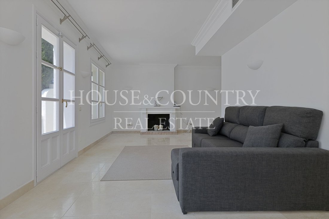 Townhouse in Benahavis, Andalusia, Spain 2 - 17947550