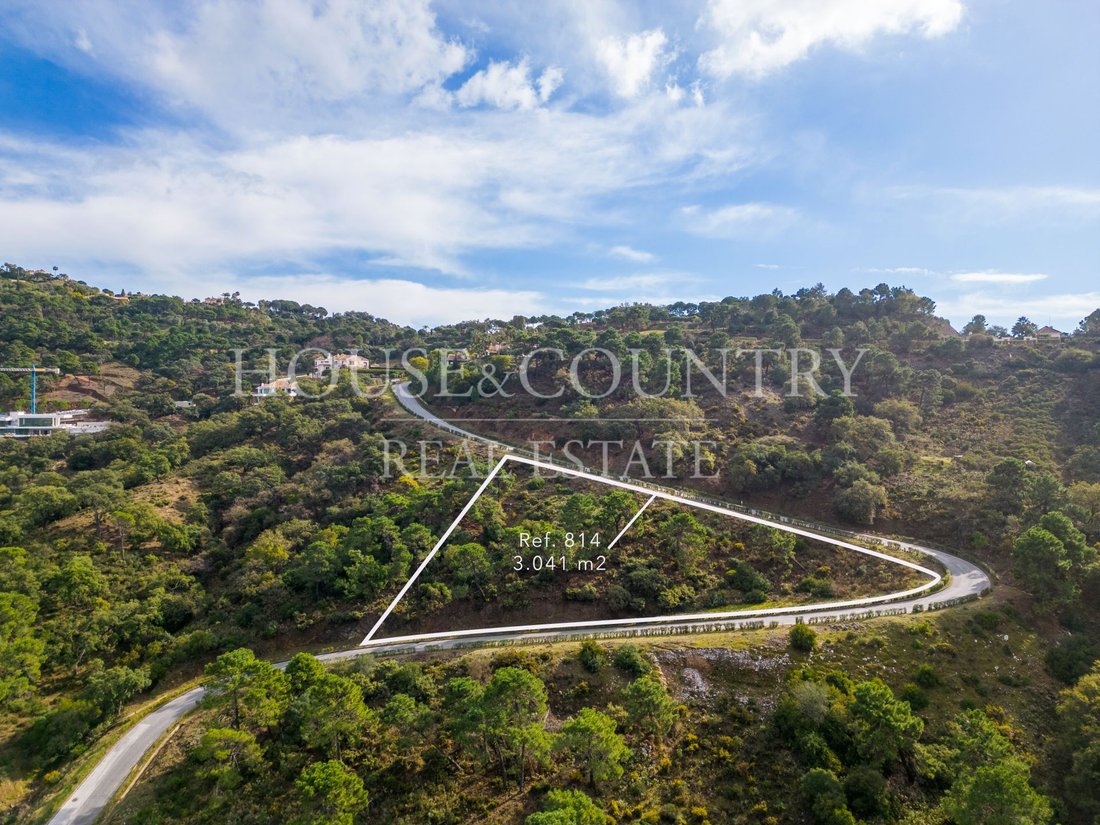 Land in La Zagaleta, Benahavis, Andalusia 1 - 17947247