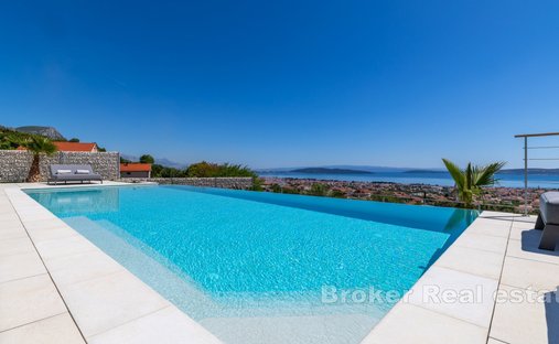 Villa in Miljevac, Split-Dalmatia County, Croatia 1