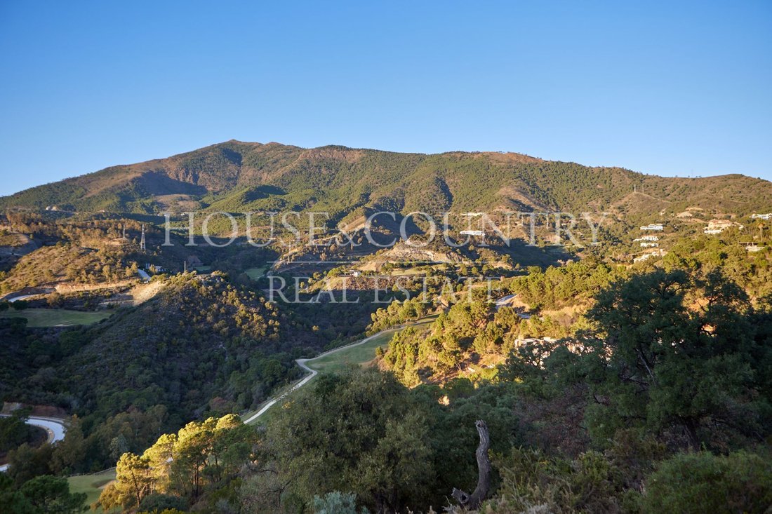 Land in La Zagaleta, Benahavis, Andalusia 1 - 17947256