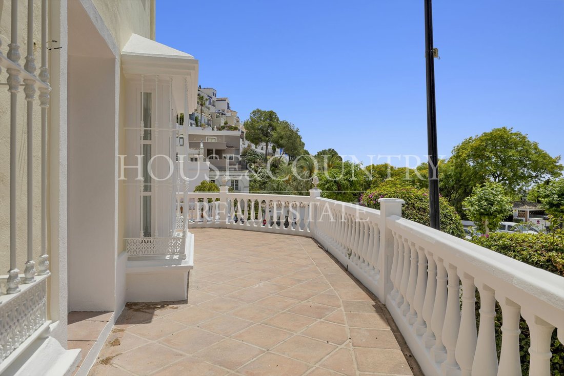 Townhouse in Benahavis, Andalusia, Spain 4 - 17947550