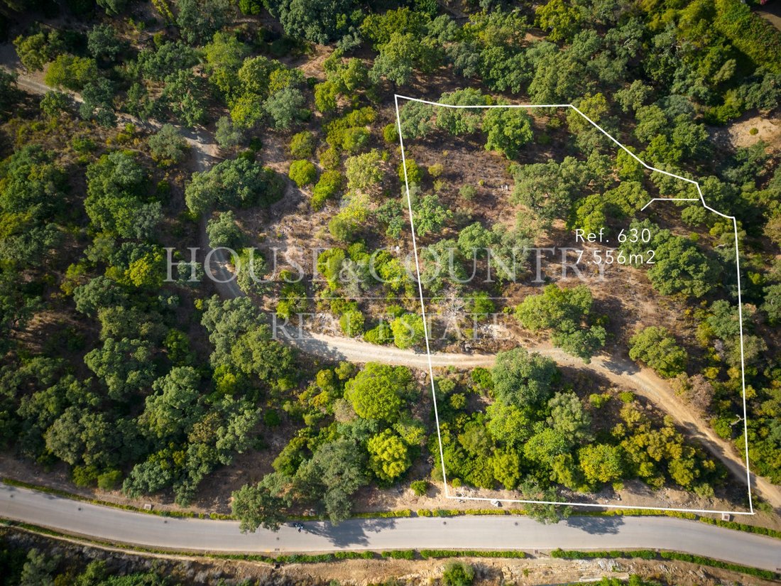 Land in La Zagaleta, Benahavis, Andalusia 1 - 17947245