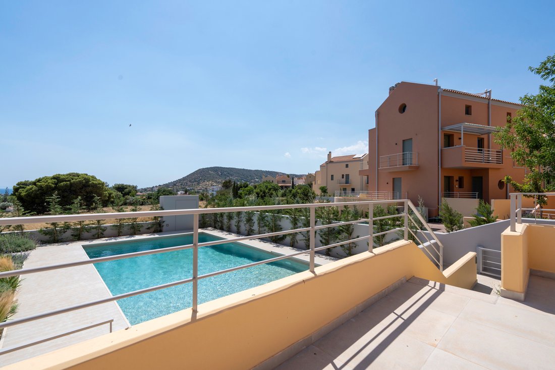 Apartment in Kalyvia Thorikou, Attica, Greece 1 - 17659946