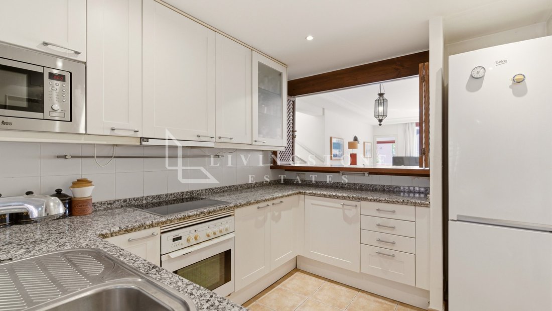 Apartment in Estepona, Andalusia, Spain 2 - 17947551