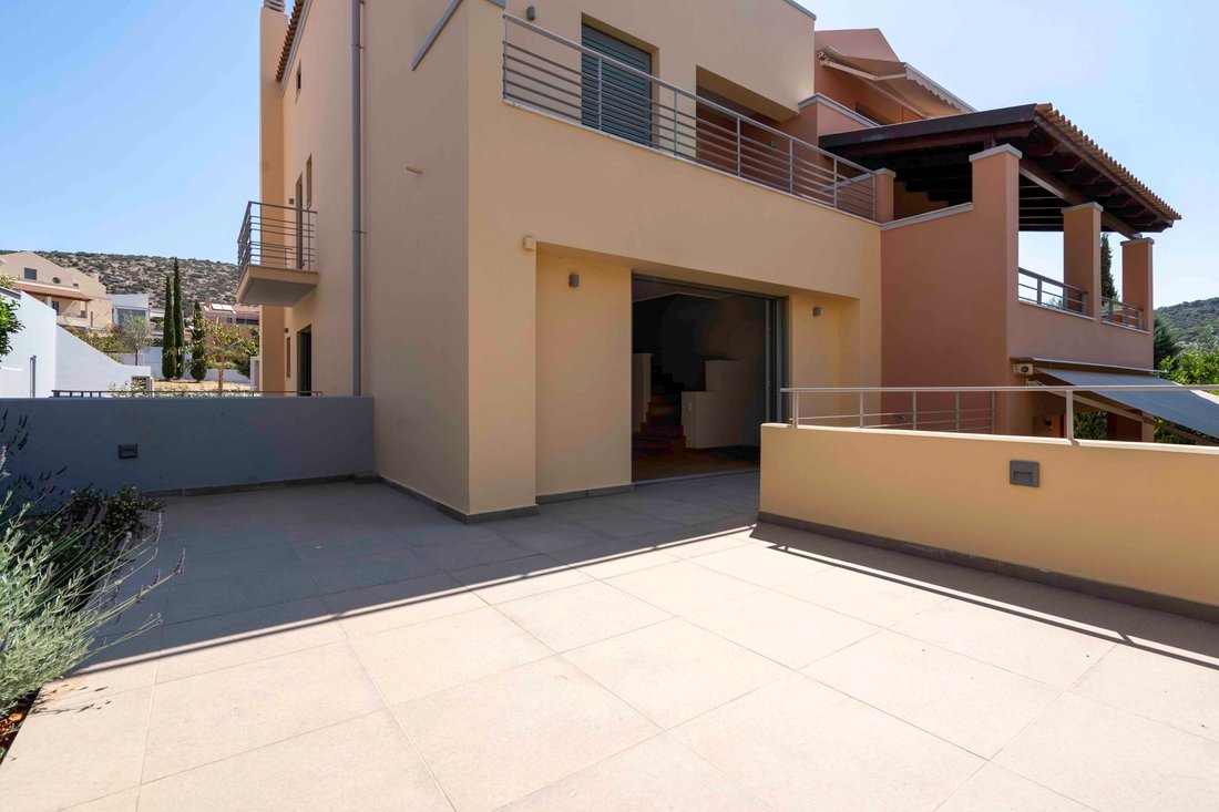 Apartment in Kalyvia Thorikou, Attica, Greece 1 - 17659963