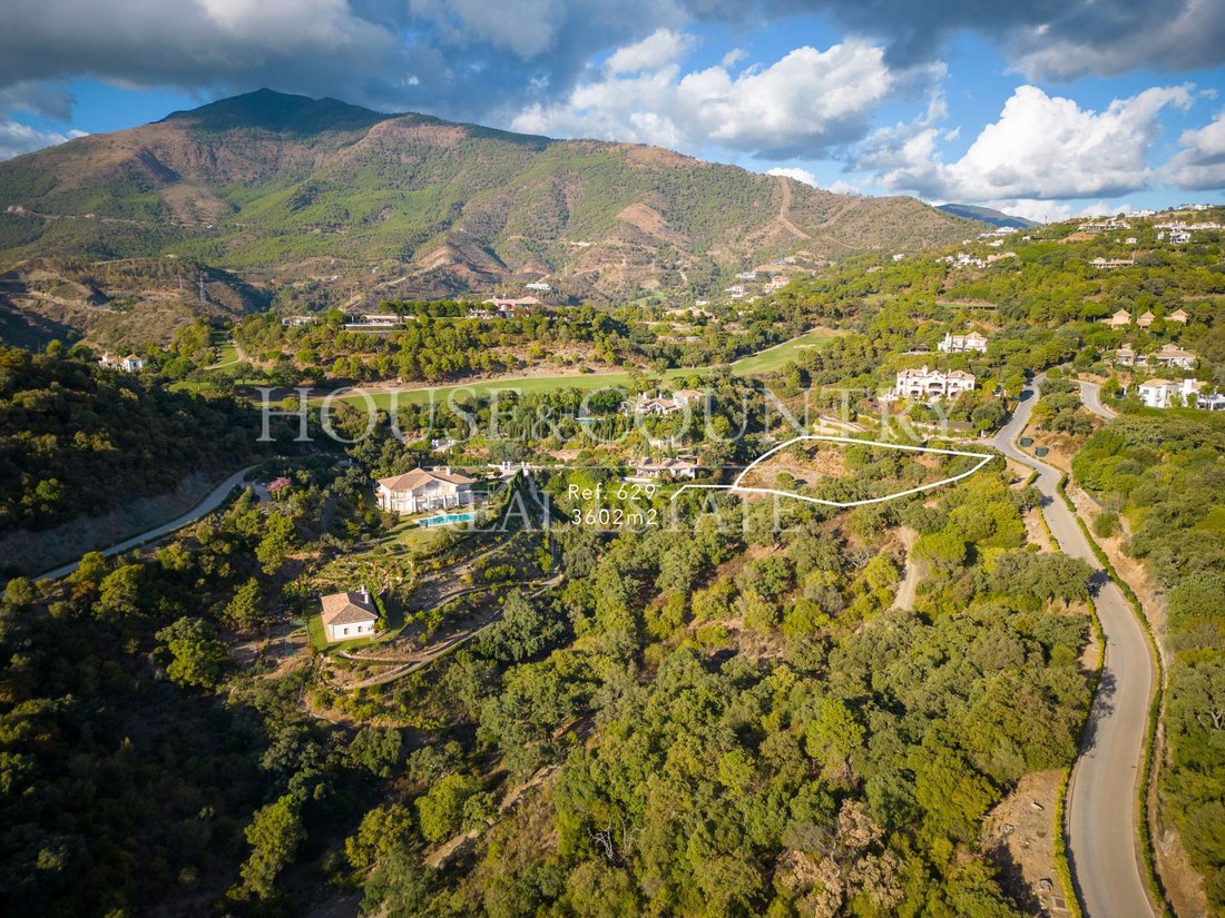 Terreno a La Zagaleta, Benahavís, Andalusia 1 - 17947254