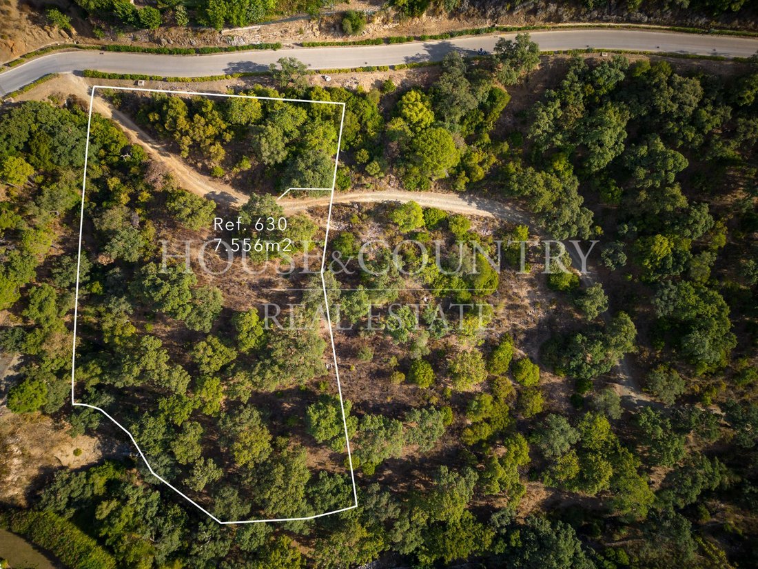 Land in La Zagaleta, Benahavis, Andalusia 2 - 17947245