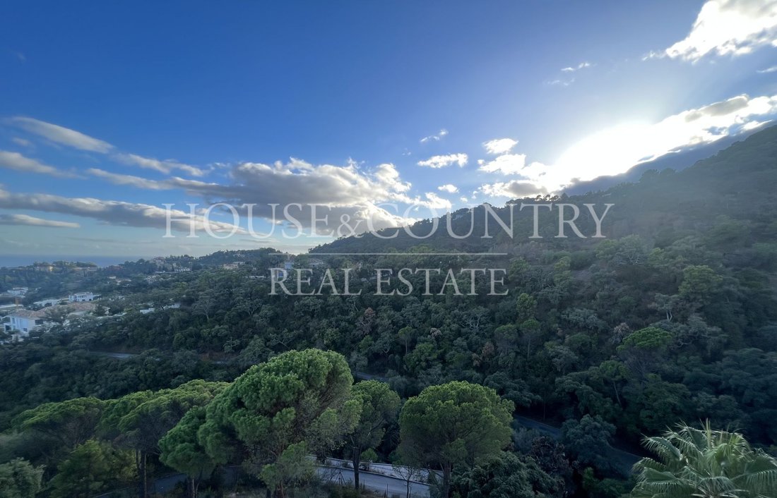 Land in Benahavis, Andalusia, Spain 2 - 17947264