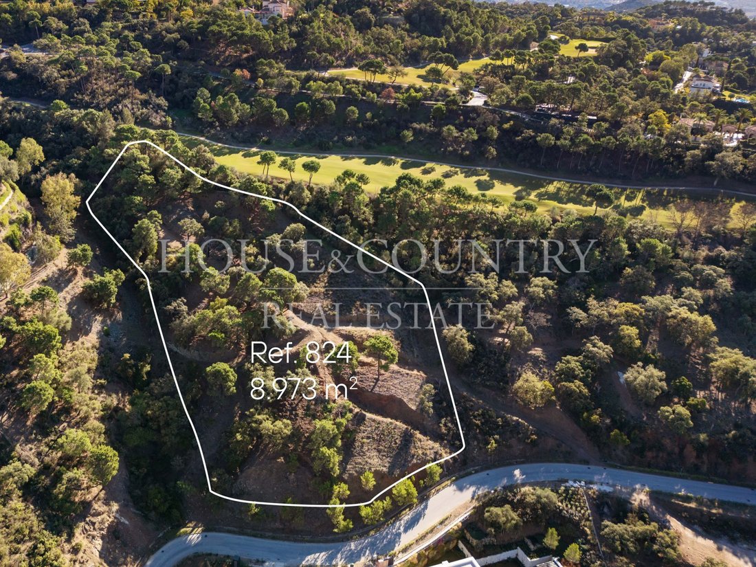 Land in La Zagaleta, Benahavis, Andalusia 1 - 17947250