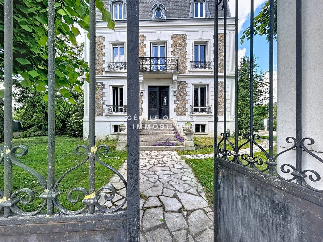Maison à Gagny, Île-de-France, France 1 - 17955393