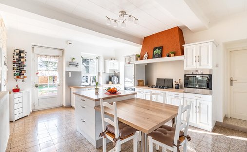 Villa in Nord, Jonage, France 1