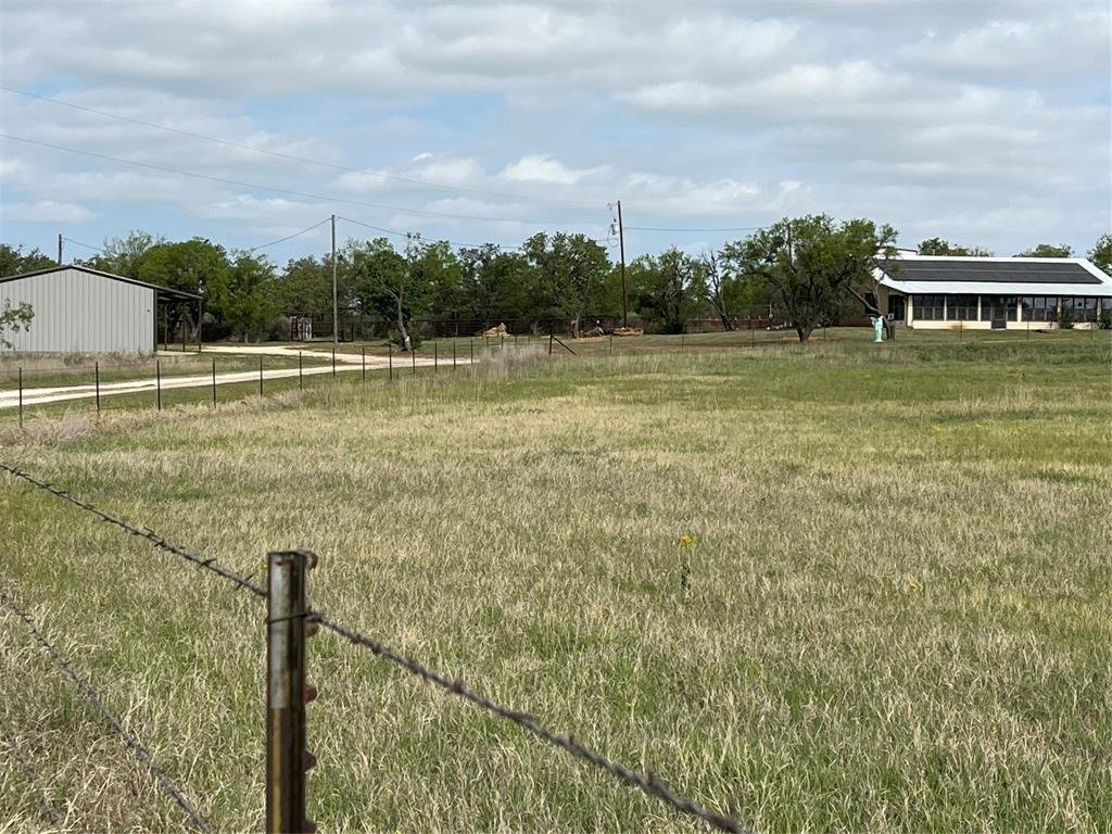 Farm Ranch in Mullin, Texas, United States 3 - 17952240