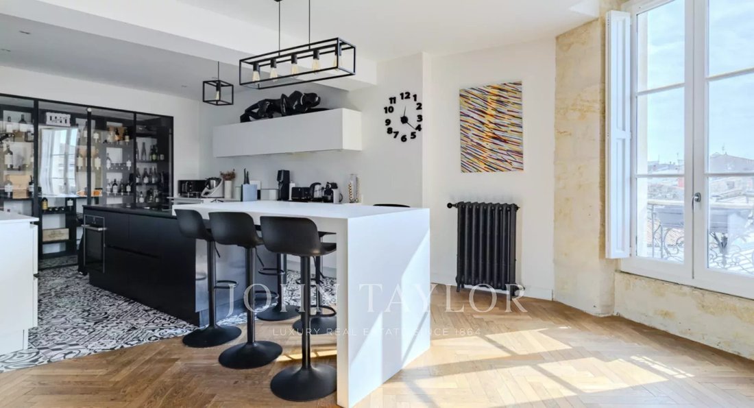 Apartment in Grand Parc-Chartrons-Paul Doumer, Bordeaux, France 5 - 17949207