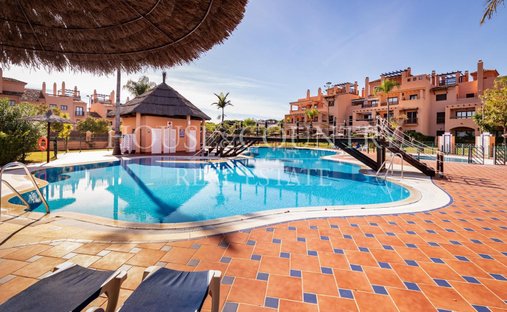 Apartment in Atalaya-Isdabe, Estepona, Andalusia 1