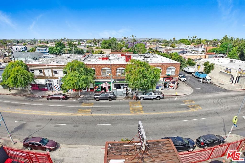 Los Angeles, California, United States 4 - 17953733