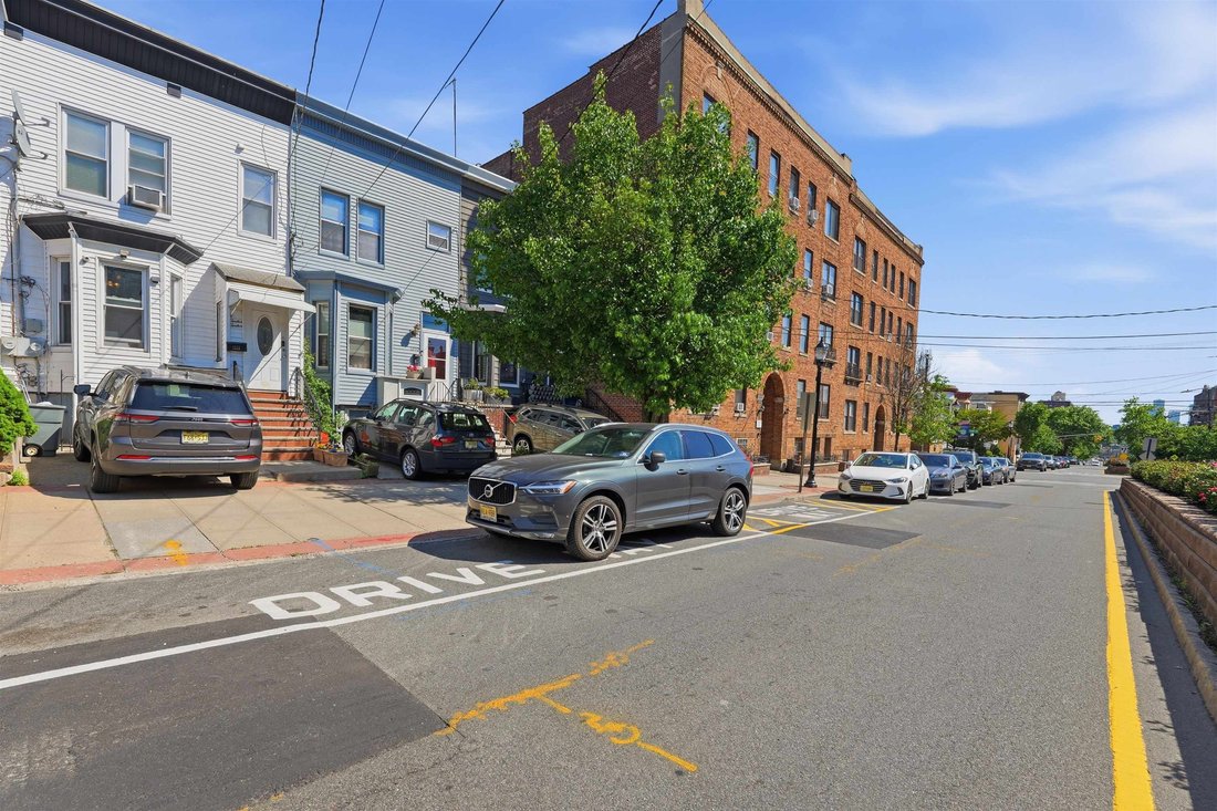 Apartment in Union City, New Jersey, United States 2 - 17949621