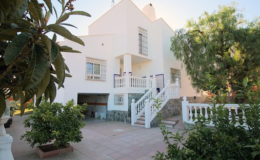 Villa in Alhaurin de la Torre, Andalusia, Spain 1