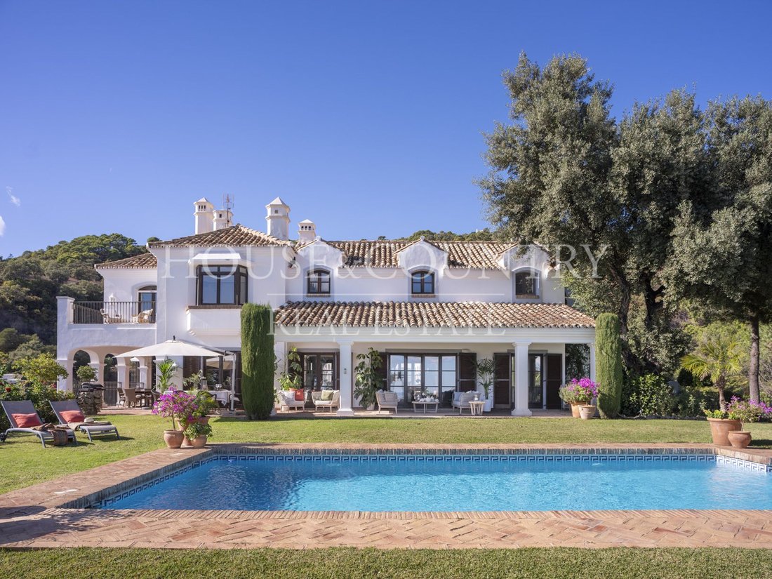 Villa in Benahavis, Andalusia, Spain 1 - 17947756