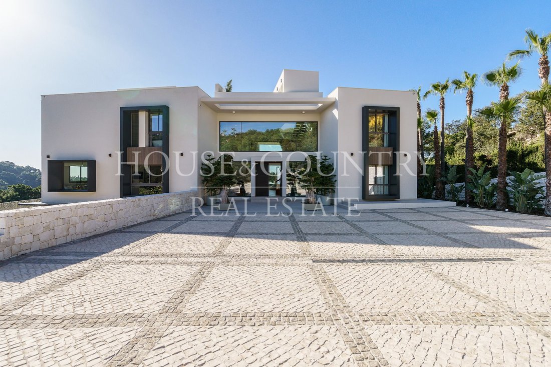 Villa in La Zagaleta, Benahavis, Andalusia 1 - 17947667