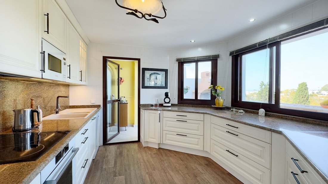 Apartment in Golden Mile, Andalusia, Spain 4 - 17947527