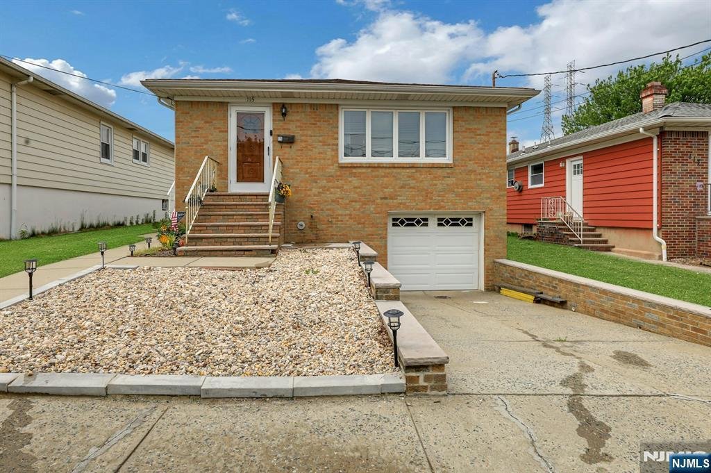 Farm Ranch in North Arlington, New Jersey, United States 1 - 17948832