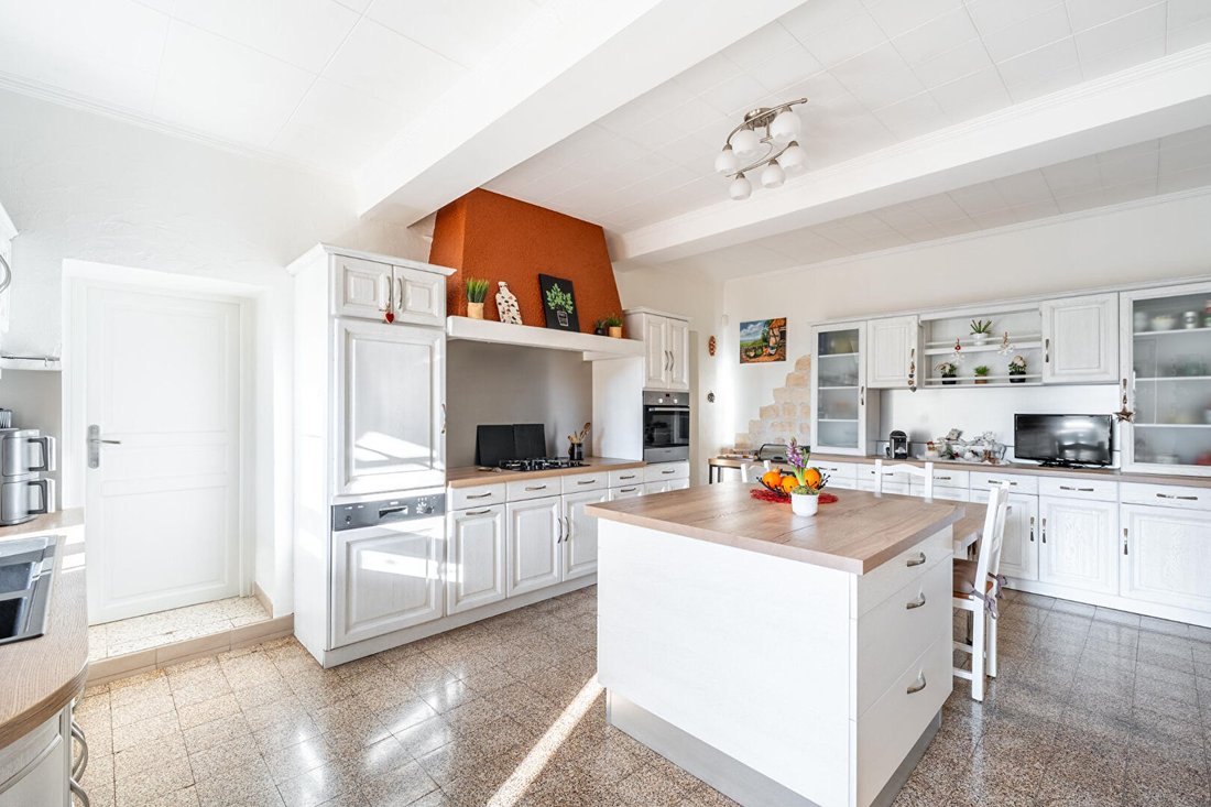 Villa in Nord, Jonage, France 4 - 17954569