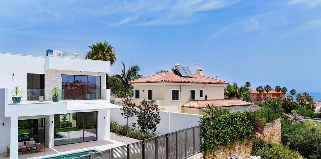 Villa in Estepona, Andalusia, Spain 5 - 17949036