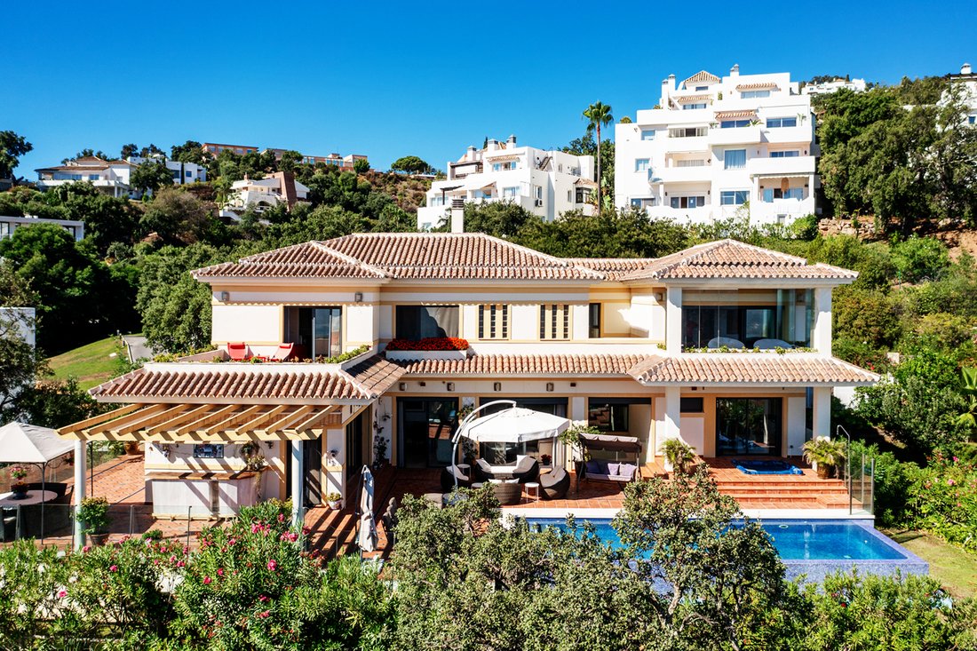 Villa in Marbella, Andalusia, Spain 3 - 17948790