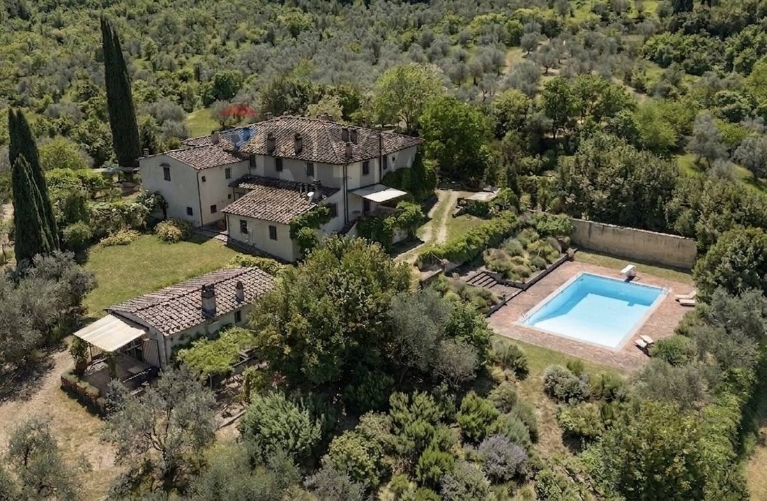 House in Rignano sull'Arno, Tuscany, Italy 4 - 17955244