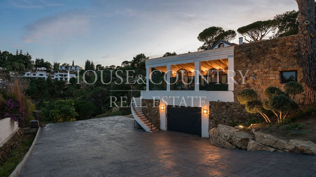 Villa in Benahavis, Andalusia, Spain 4 - 17947688
