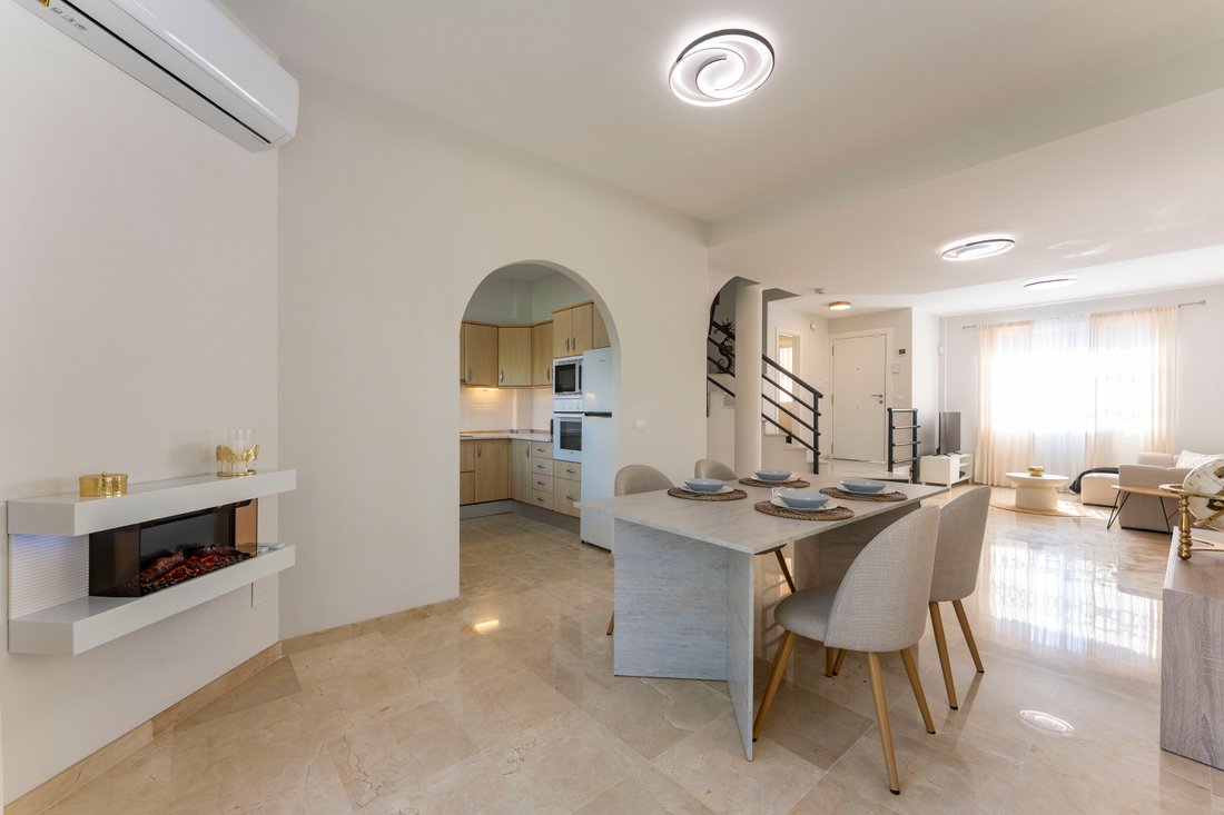 Townhouse in Elviria-Cabopino, Marbella, Spain 5 - 17947374