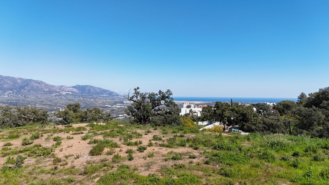 Land in Elviria-Cabopino, Marbella, Spain 1 - 17947317