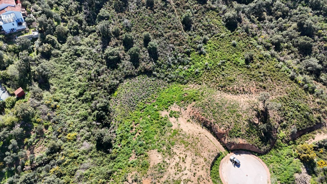 Land in Elviria-Cabopino, Marbella, Spain 3 - 17947317