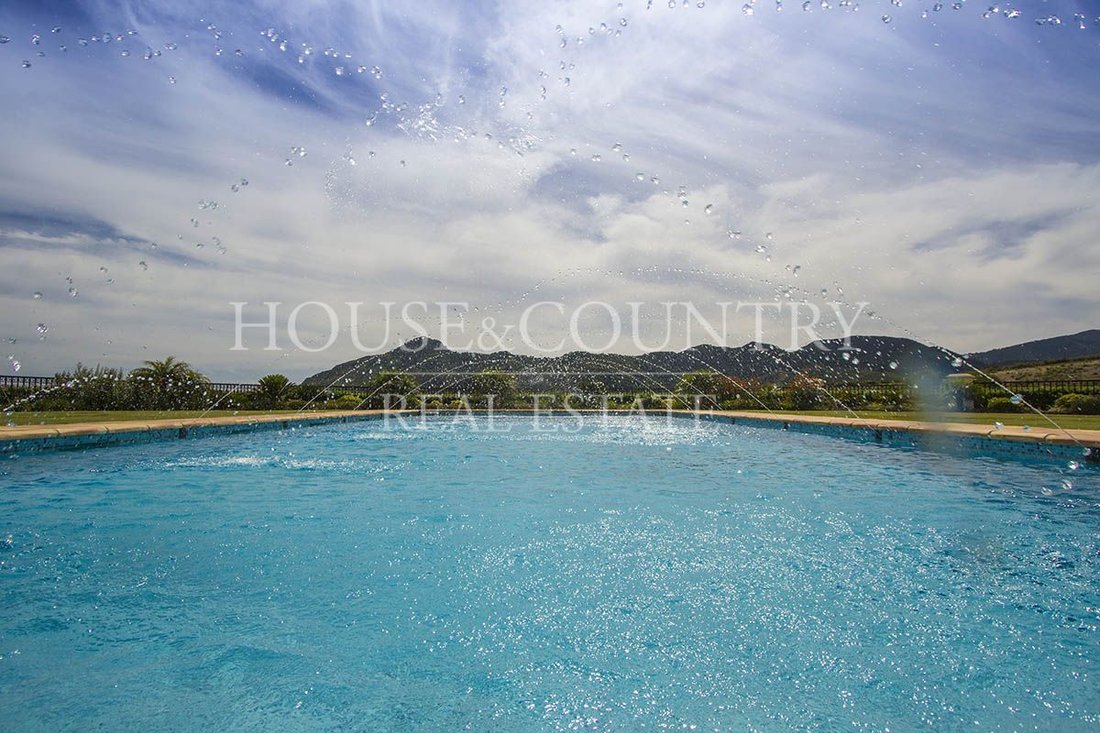 Villa in Benahavis, Andalusia, Spain 3 - 17947781