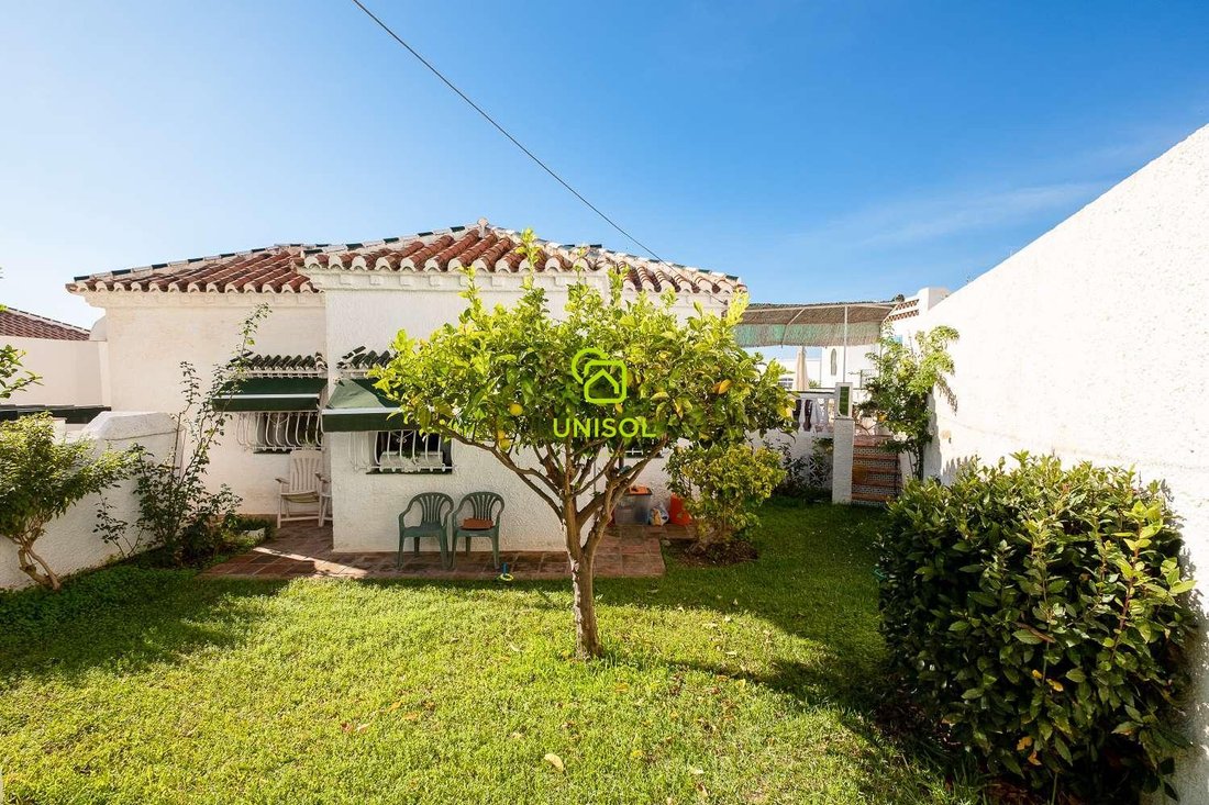Villa in Nerja, Andalusia, Spain 1 - 17947371