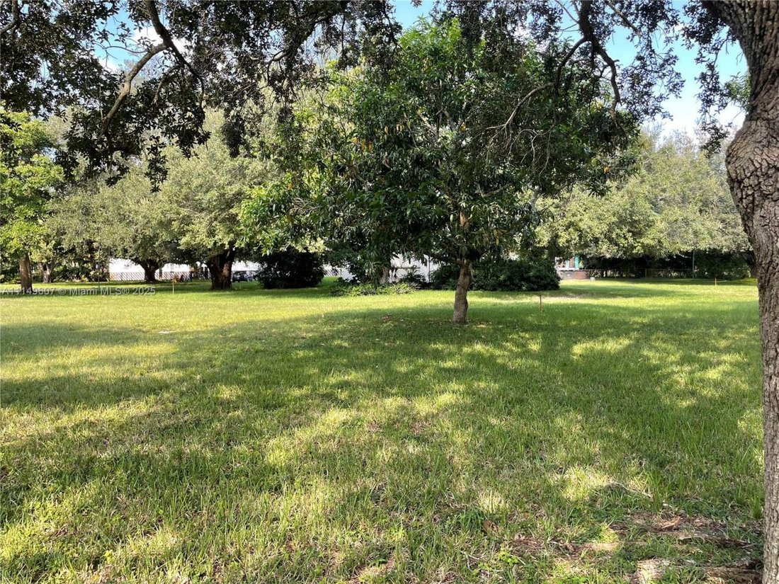 Land in Pembroke Pines, Florida, United States 3 - 17955271