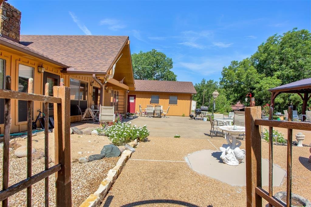 Farm Ranch in Pottsboro, Texas, United States 3 - 17952339