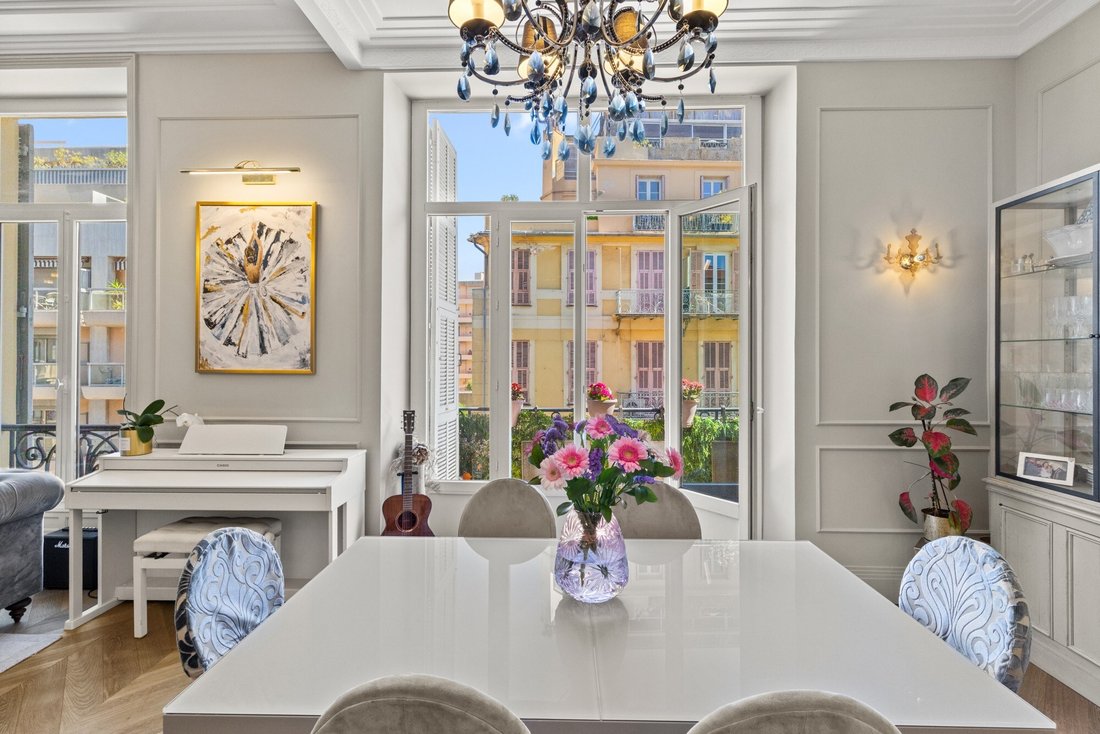 Wohnung in Nizza, Provence-Alpes-Côte d'Azur, Frankreich 4 - 17953956