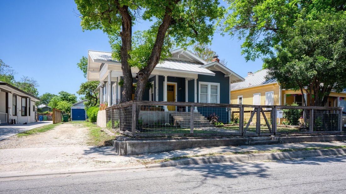 House in San Antonio, Texas, United States 2 - 17947396