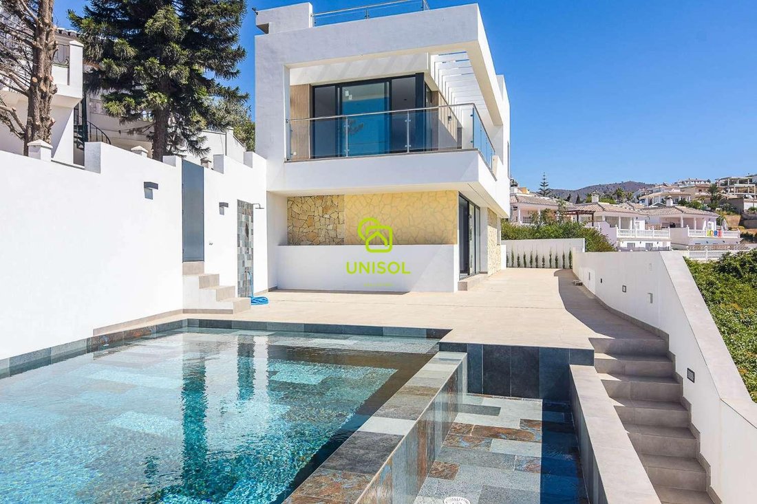 Villa in Torrox, Andalusia, Spain 4 - 17947433