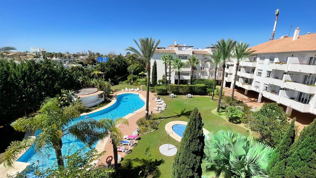 Apartment in Nueva Andalucia, Marbella, Spain 1 - 17947578