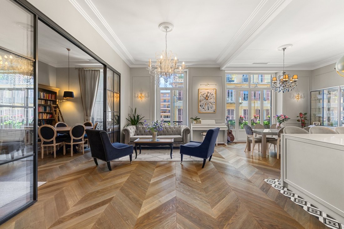 Wohnung in Nizza, Provence-Alpes-Côte d'Azur, Frankreich 2 - 17953956