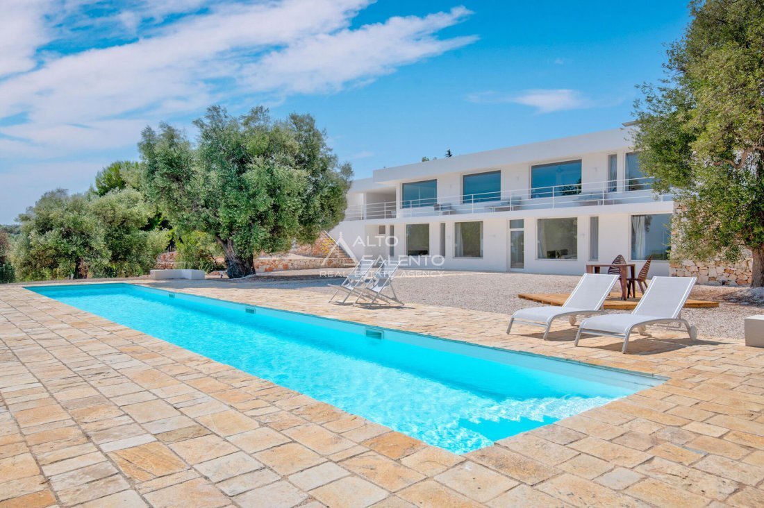 Villa in Carovigno, Apulia, Italy 1 - 17947613