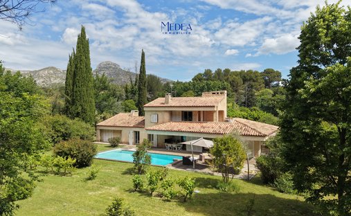 Castle in Pin Vert, Aubagne, France 1