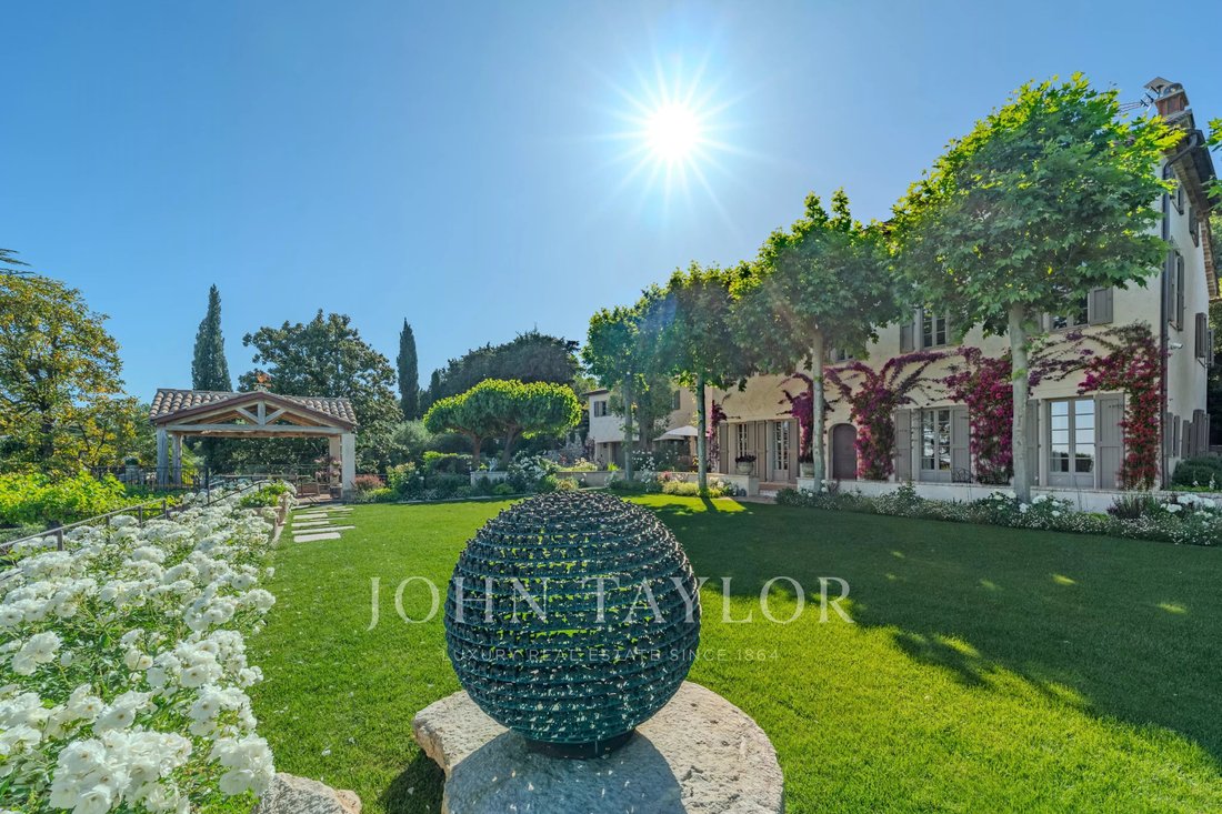 House in Grasse, Provence-Alpes-Côte d'Azur, France 3 - 16631229